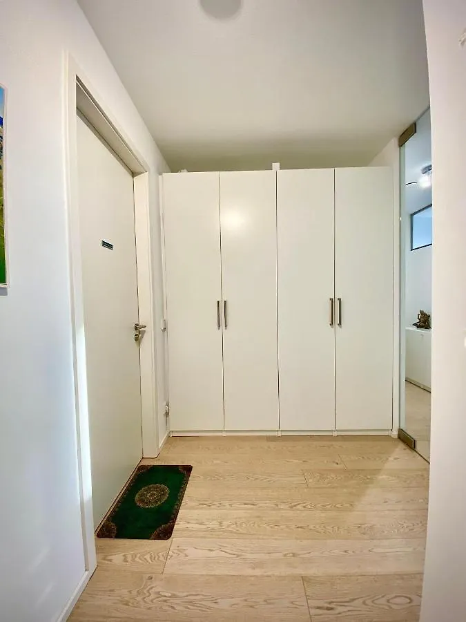 Alpen-Panorama Suite: Luxurious Mountain View Retreat in Munich